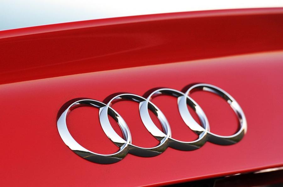 Логотип Audi RS5 Coupe 2012 года  (NA) (фото 70 из 104)
